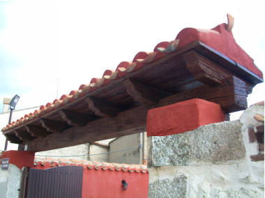 © Vigas, viguetas, pilares, cargaderos, imitación madera | Prefabricados Linares |  Tel/Fax.: 918 66 06 45 - Móvil: 625 57 22 09 / 652 80 01 48